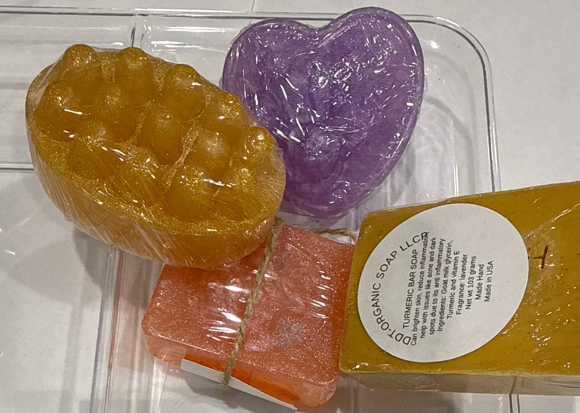 Deluxe handmade holiday spa gift set with 4 natural soap bars